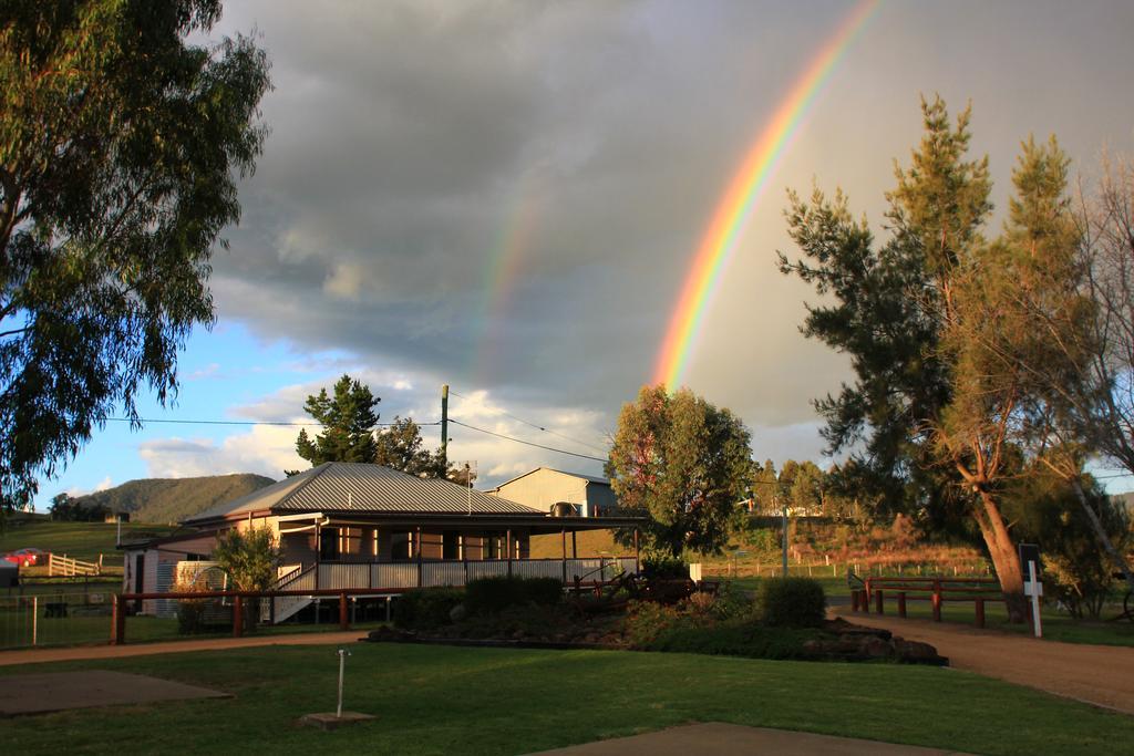 Killarney View Cabins And Caravan Park ภายนอก รูปภาพ